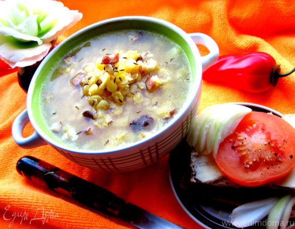 Гороховый суп с копченостями и тыквой
