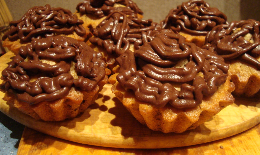 Кексы с шоколадным кремом