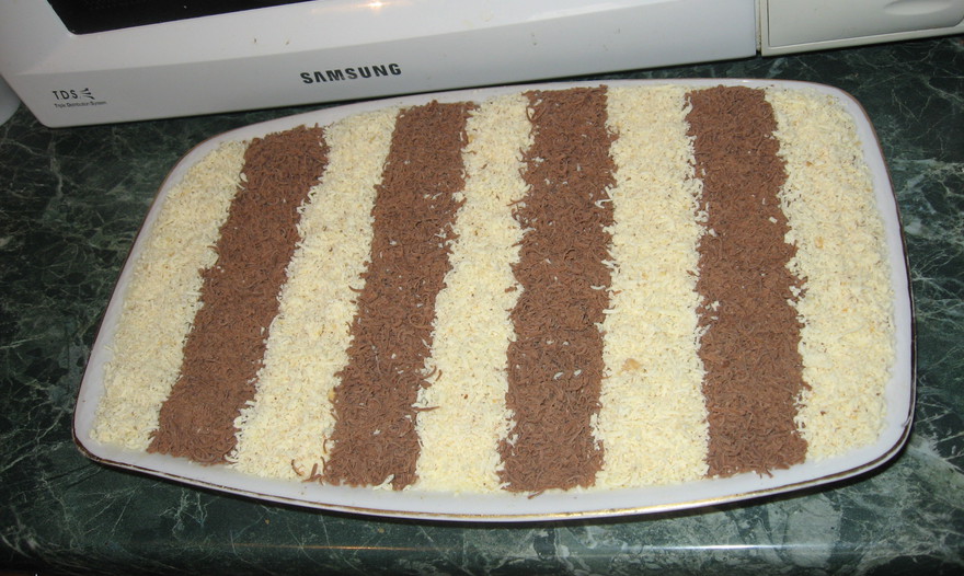 Тирамису-торт "Черно-белая зима"