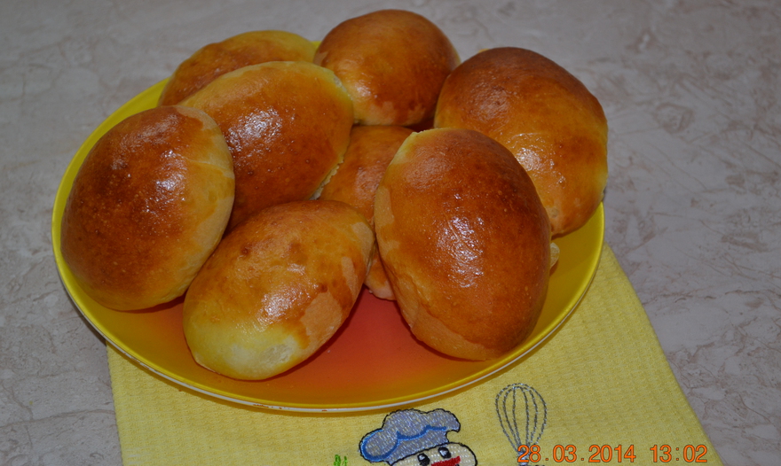 Пирожки с капустой (тесто из хлебопечки)