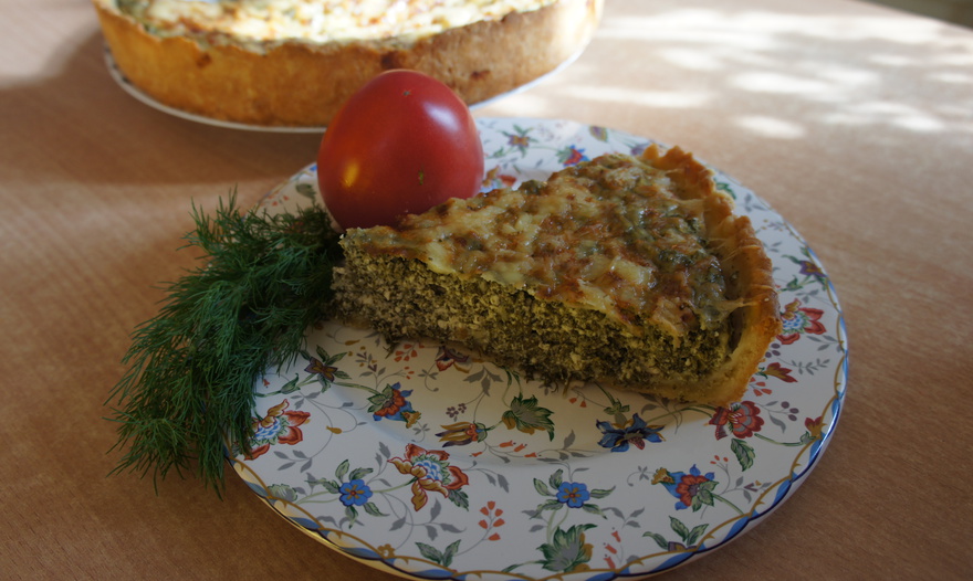 Открытый пирог с творогом и зеленью "Витаминный"