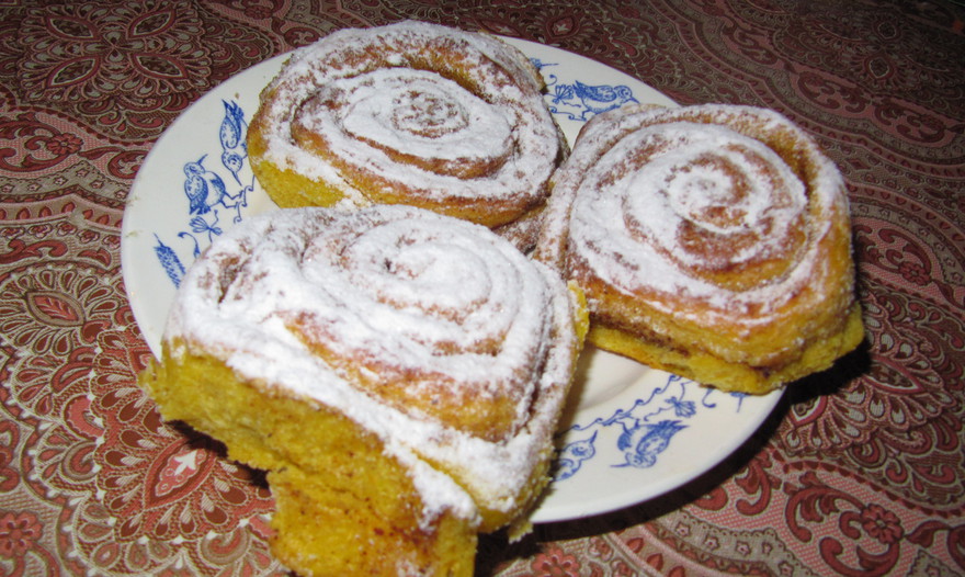 Тыквенные булочки с корицей