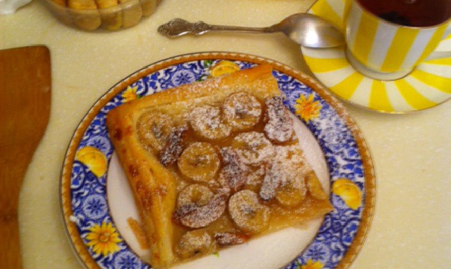 Пирог из фило с бананами и инжиром 