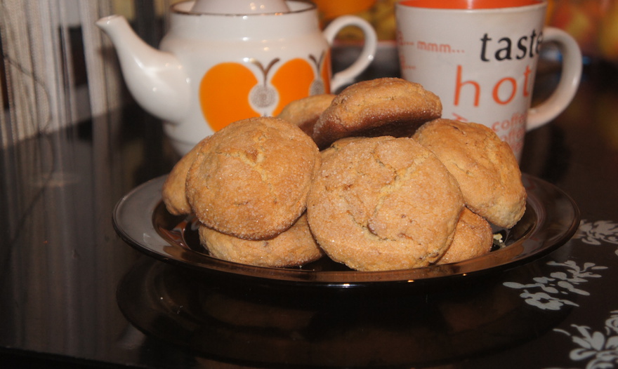 Морковно-ореховое печенье с трещинками