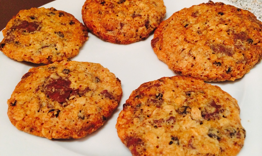 Овсяное печенье с изюмом и шоколадом