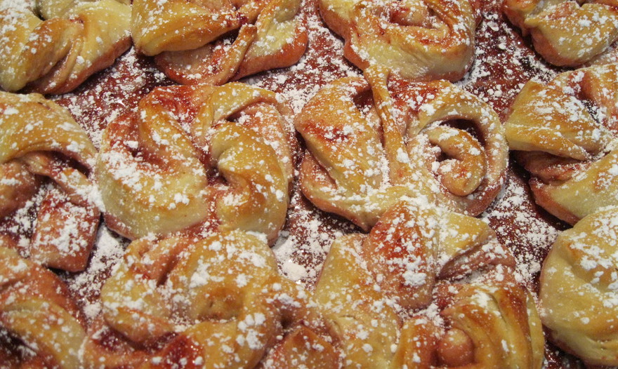 Булочки с джемом