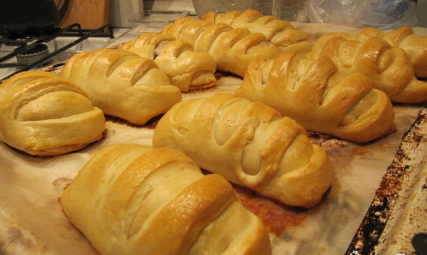 Булочки с вишней