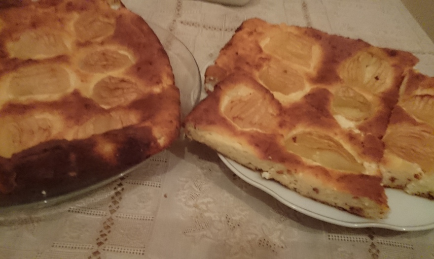 Творожная запеканка с яблоками