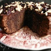 Миндально-шоколадный торт с вишнёвой глазурью