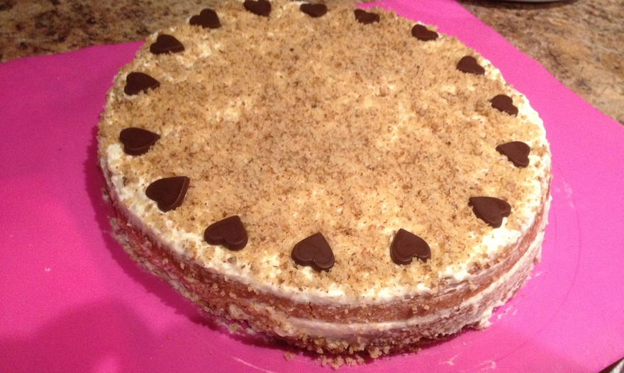 Бисквитный ореховый торт