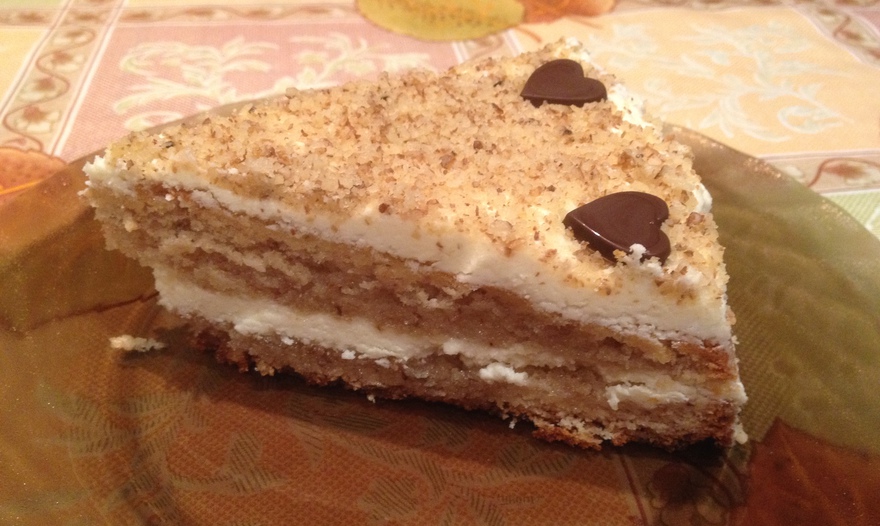 Бисквитный ореховый торт