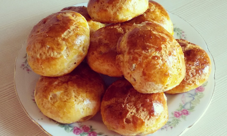 Булочки с курагой и имбирным вареньем