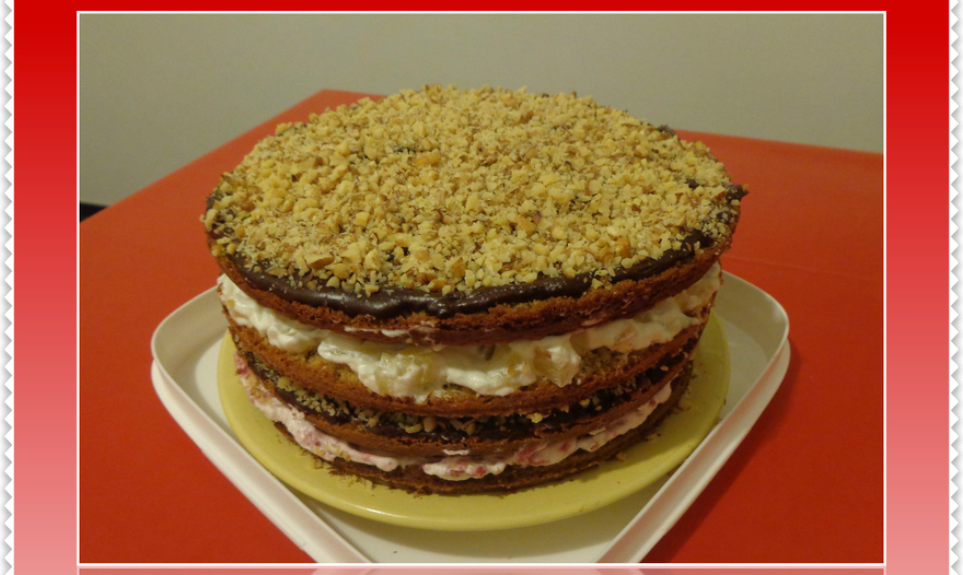 Фруктовый торт с шоколадной глазурью