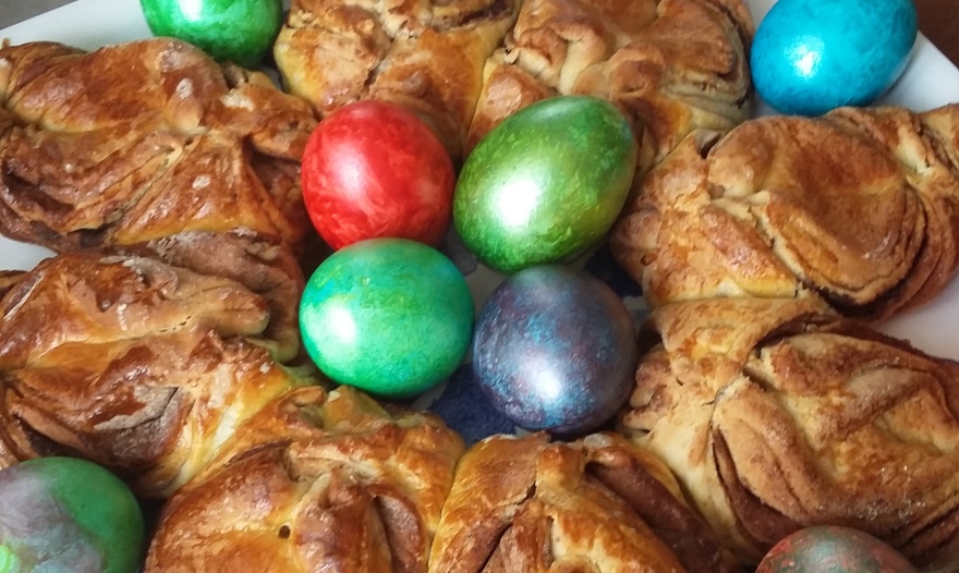 Пасхальный венок-цветок