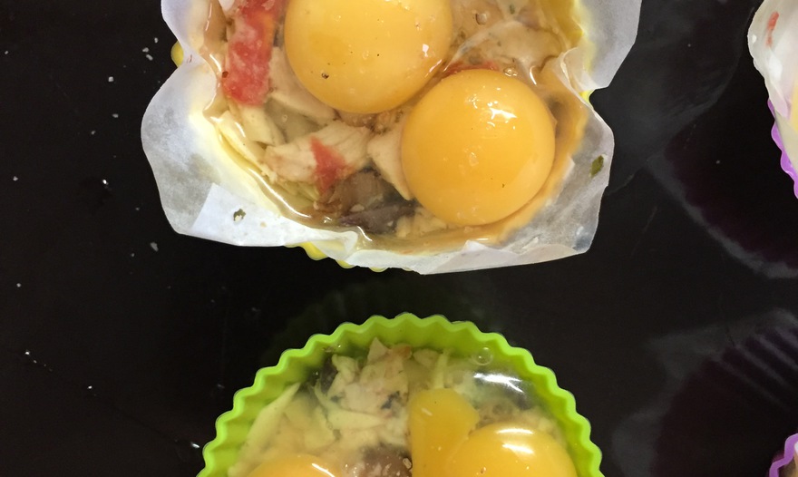 Кексы для завтрака "Глазунья"