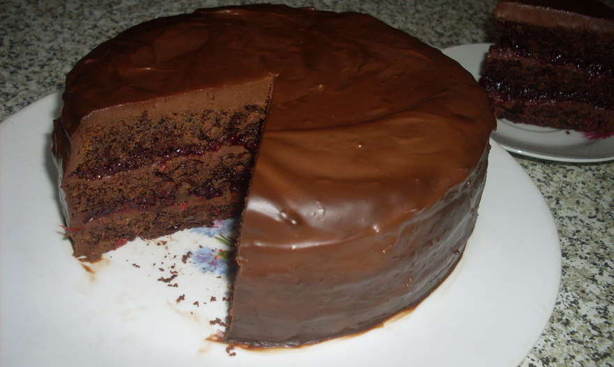 Шоколадно-брусничный торт 