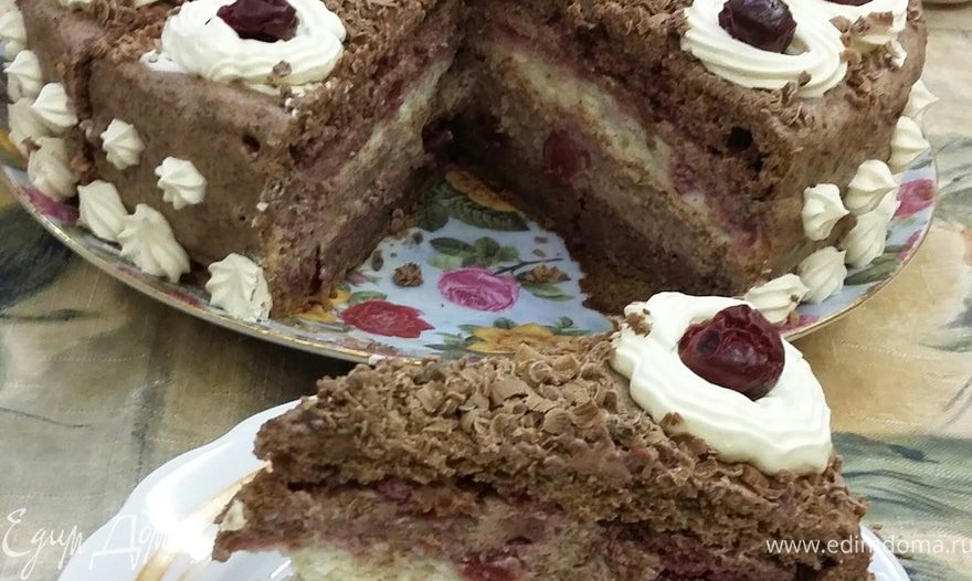 Торт шоколадно-сливочно-вишневый «Летающий»