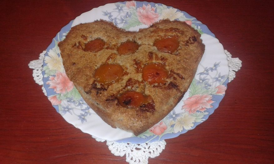 Миндальная коврижка с абрикосами 