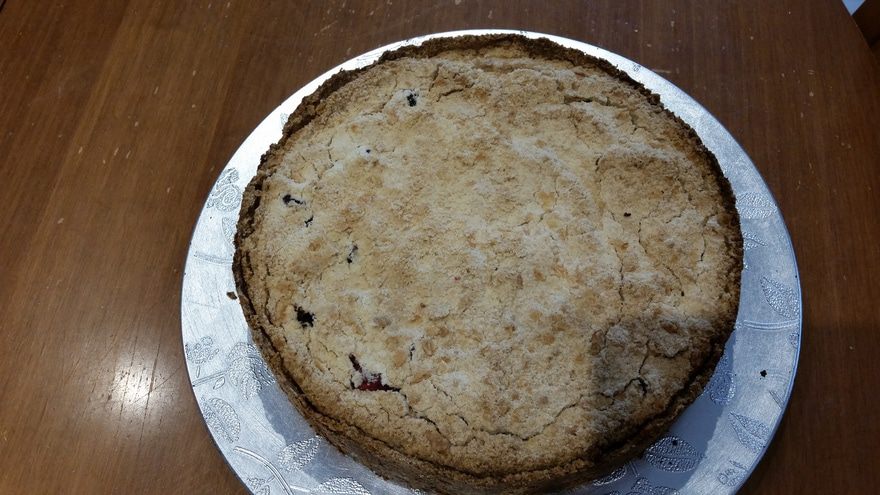 Творожный пирог со смородиной 