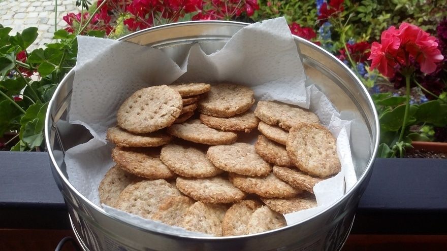 Цельнозерновые крекеры