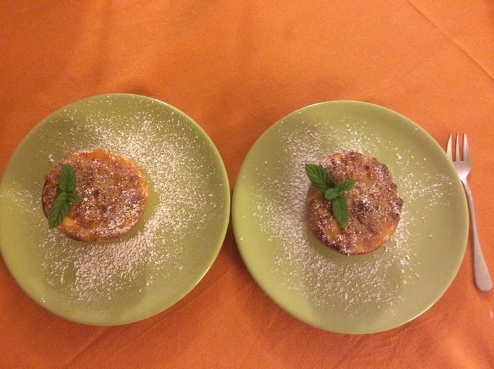 Персики, запеченные с амаретти