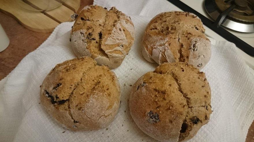 Полезные булочки с барбарисом