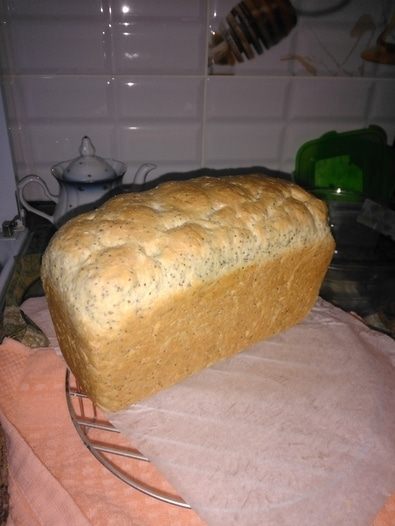 Пшеничный хлеб с маком