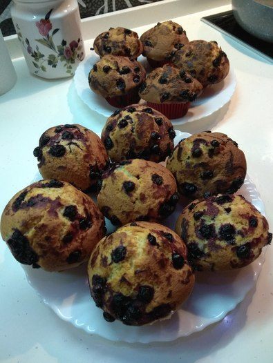 Кексы с черной смородиной