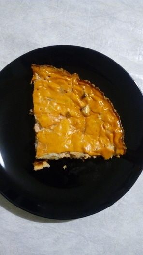 Запеканка из белой рыбы с креветками в томатном соусе