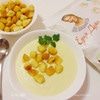 Суп-пюре из цветной капусты с горчичными гренками