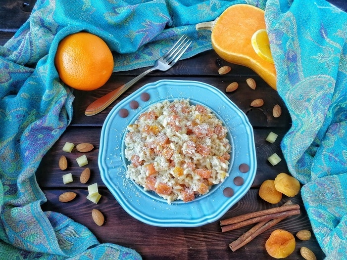 Ризотто с тыквой, курагой, корицей и нотками апельсина на миндальном молоке