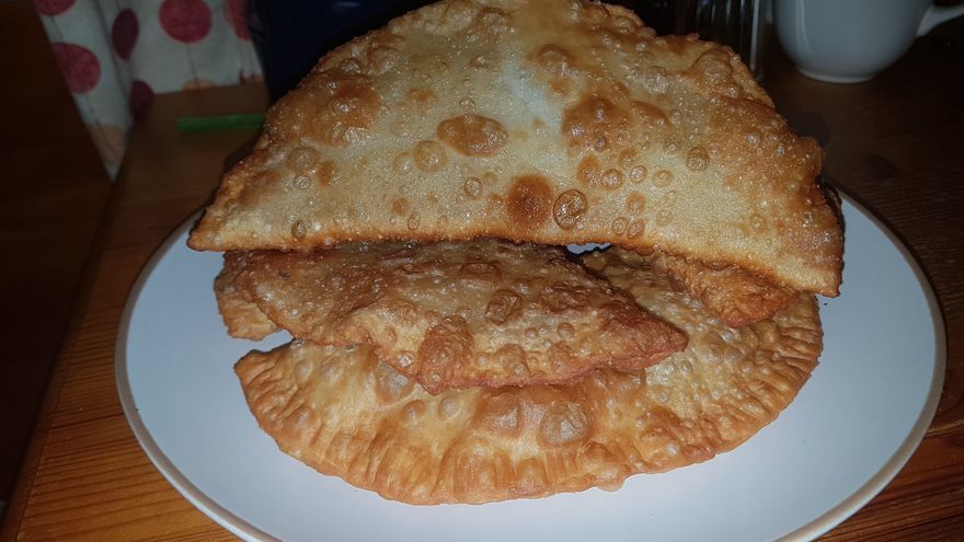 Хрустящие чебуреки (как в чебуречной)