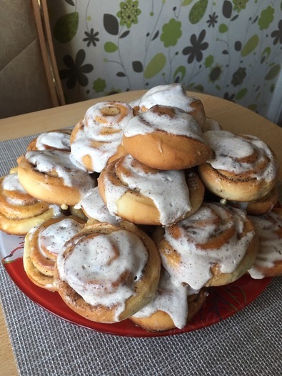 Булочка с корицей «Синнабон»