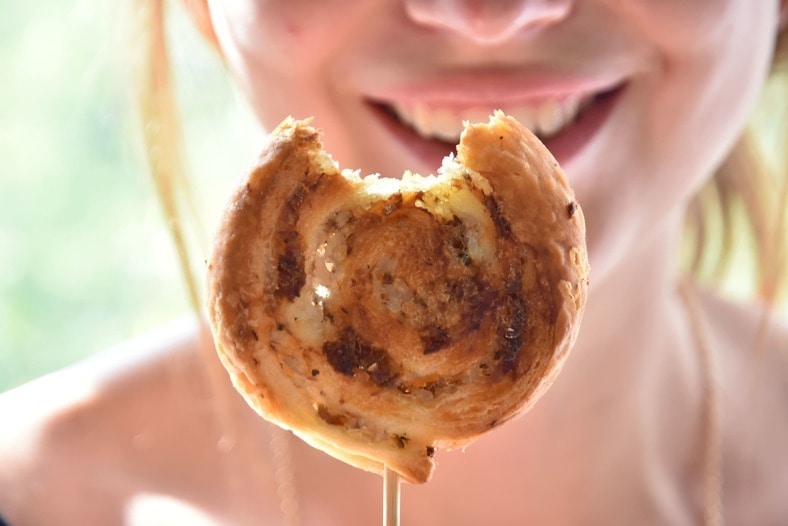 Слоеные завитушки