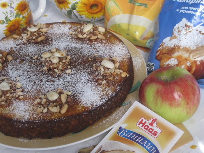 Пирог яблочно-морковный 