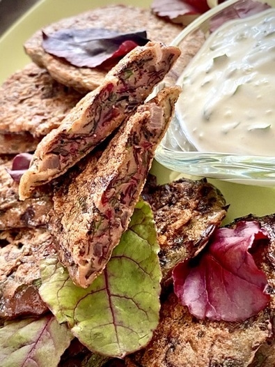 Оладьи из свекольной ботвы