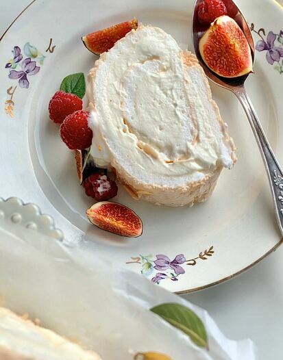 Меренговый рулет