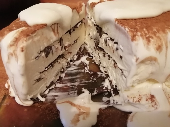 Торт-мороженое с шоколадом
