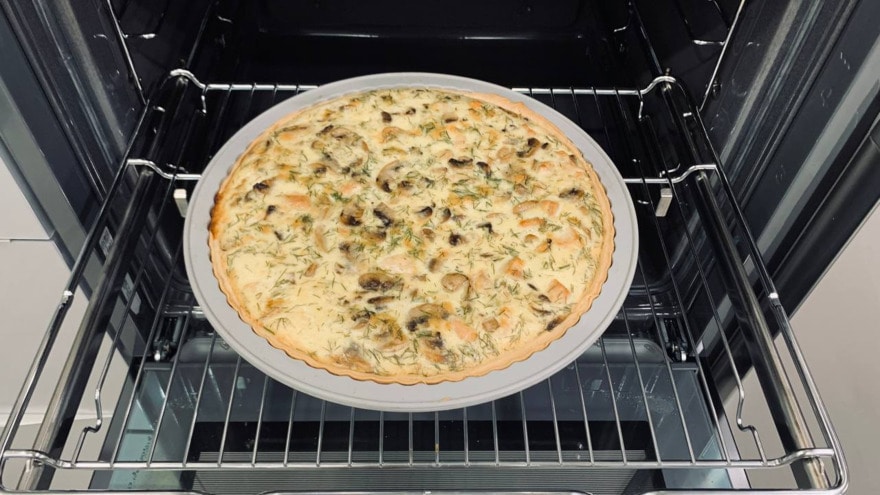 Киш с курицей и шампиньонами 