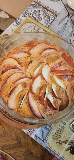 Шарлотка с яблоками