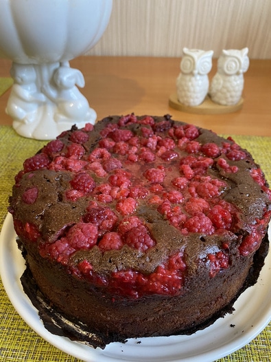 Муссовый пирог с шоколадом и малиной