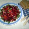 Салат из свеклы с нутом и помидорами