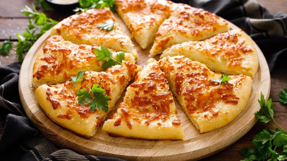 Хачапури по-мегрельски: секреты приготовления Хачапури по-мегрельски: секреты приготовления