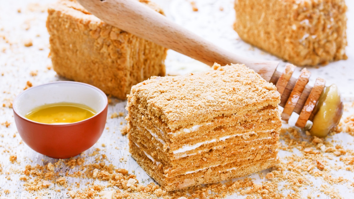 Мастер-класс: торт «Медовик» в домашних условиях