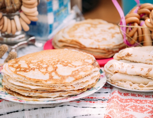 «Домик в деревне» запускает «Горячую линию Масленицы» «Домик в деревне» запускает «Горячую линию Масленицы»