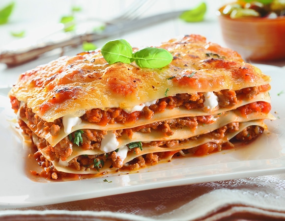 Вкусная классика: 12 рецептов лазаньи от «Едим Дома»