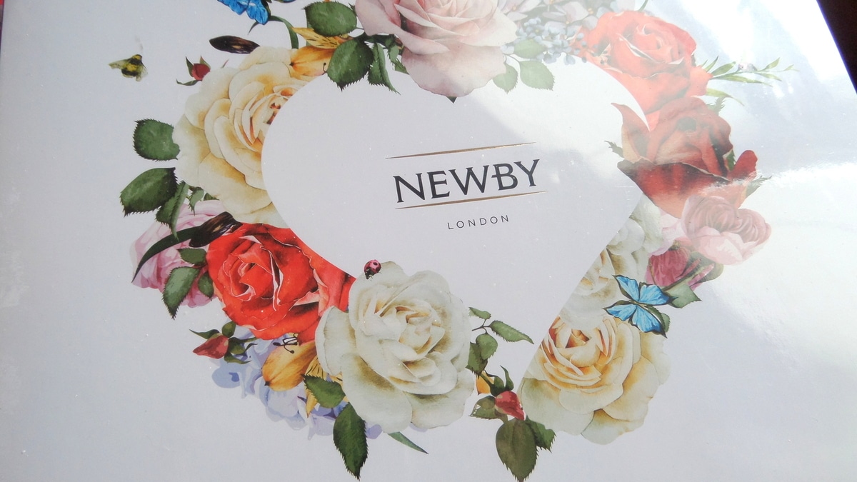 В праздничный день пришла посылка