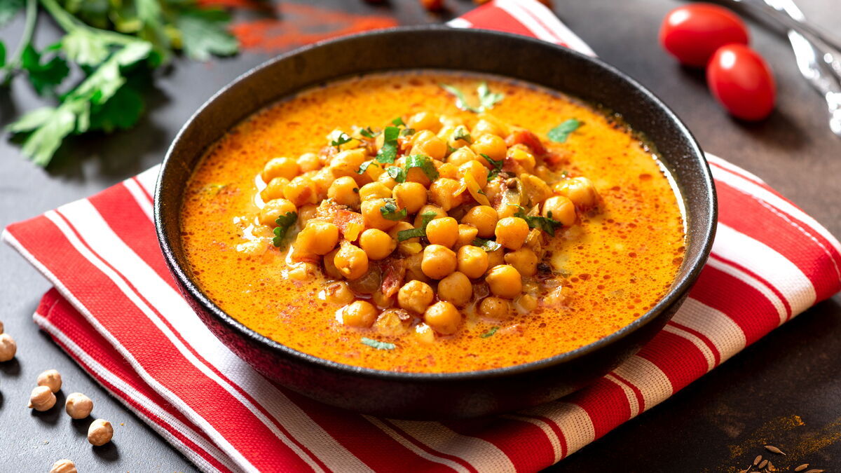 Первые блюда в пост: готовим вкусные и полезные супы Первые блюда в пост: готовим вкусные и полезные супы