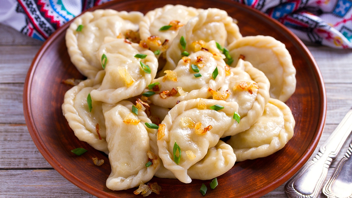 Вкусно по-домашнему: секреты приготовления вареников Вкусно по-домашнему: секреты приготовления вареников