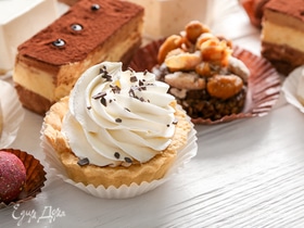 Праздник сладкоежки: 7 рецептов домашних пирожных на любой вкус